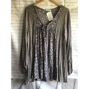 VEVERT Plus Size 1X Boho Print Lantern Sleeve Tassels Tie Neck Blouse NWT‎